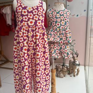 Macacão margaridas