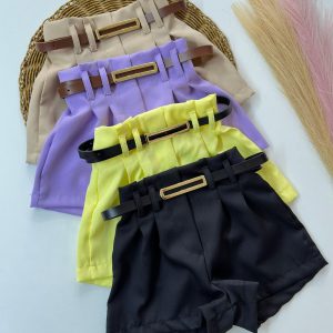Short em alfaiataria com cinto